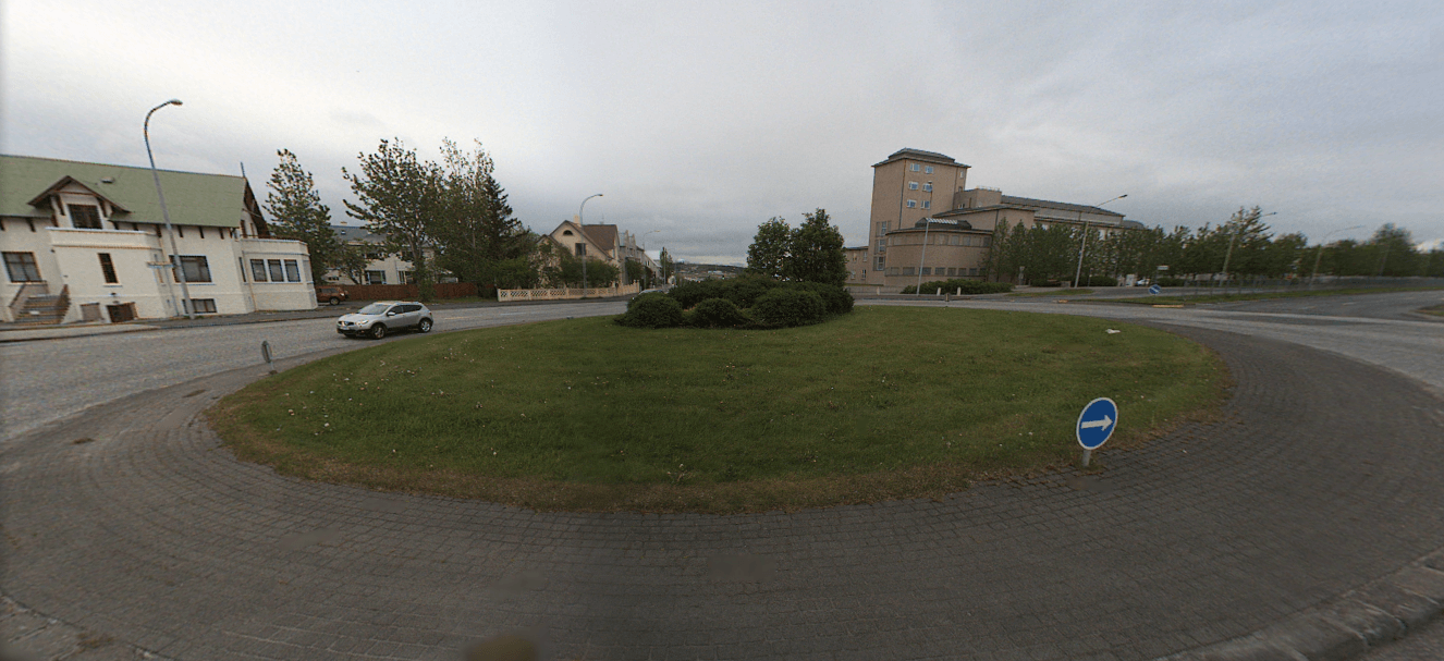 Roundabouts Confound Tourists