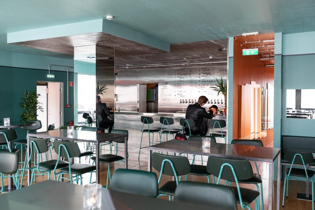 Photo of the interior of Session Bar