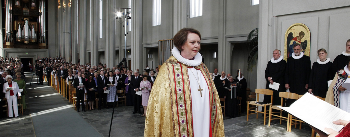 RÚV Backtracks, Prayers Back On Air