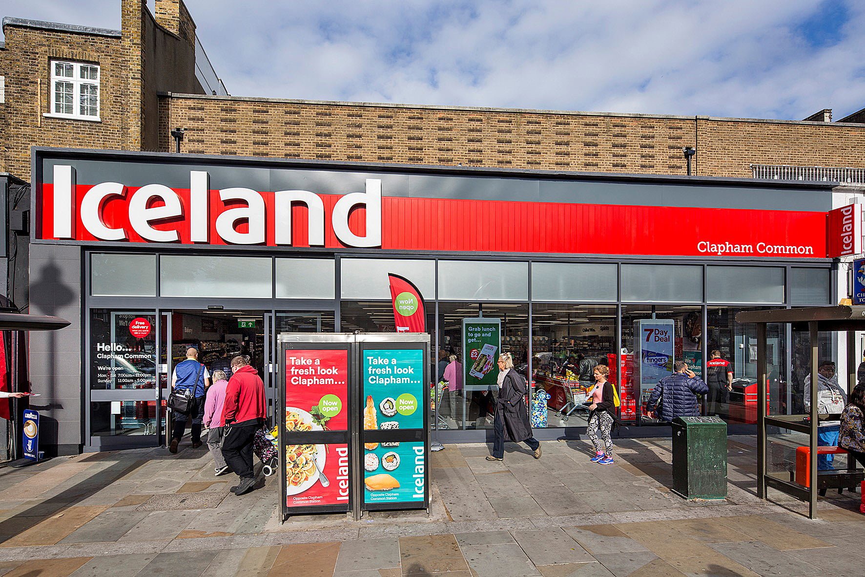 War Of The Nerds: Iceland Vs. Iceland