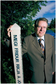 ÁSTÞÓR MAGNÚSSON: