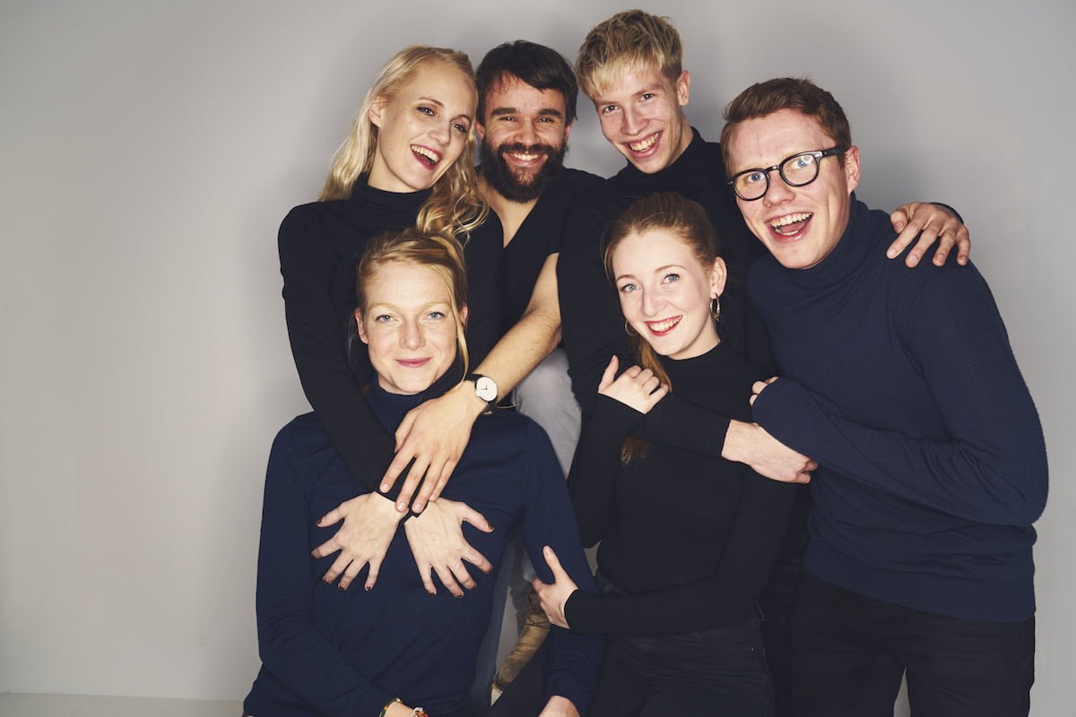 Impromptu, Pronto! Improv Comedy Hits The Stage In Iceland