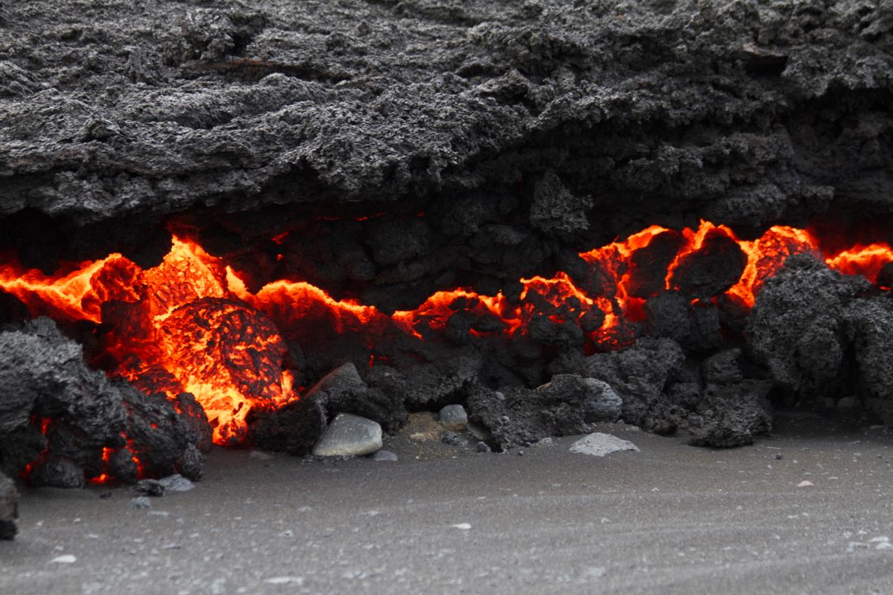 Holuhraun: 4 Square Kilometres Of Lava
