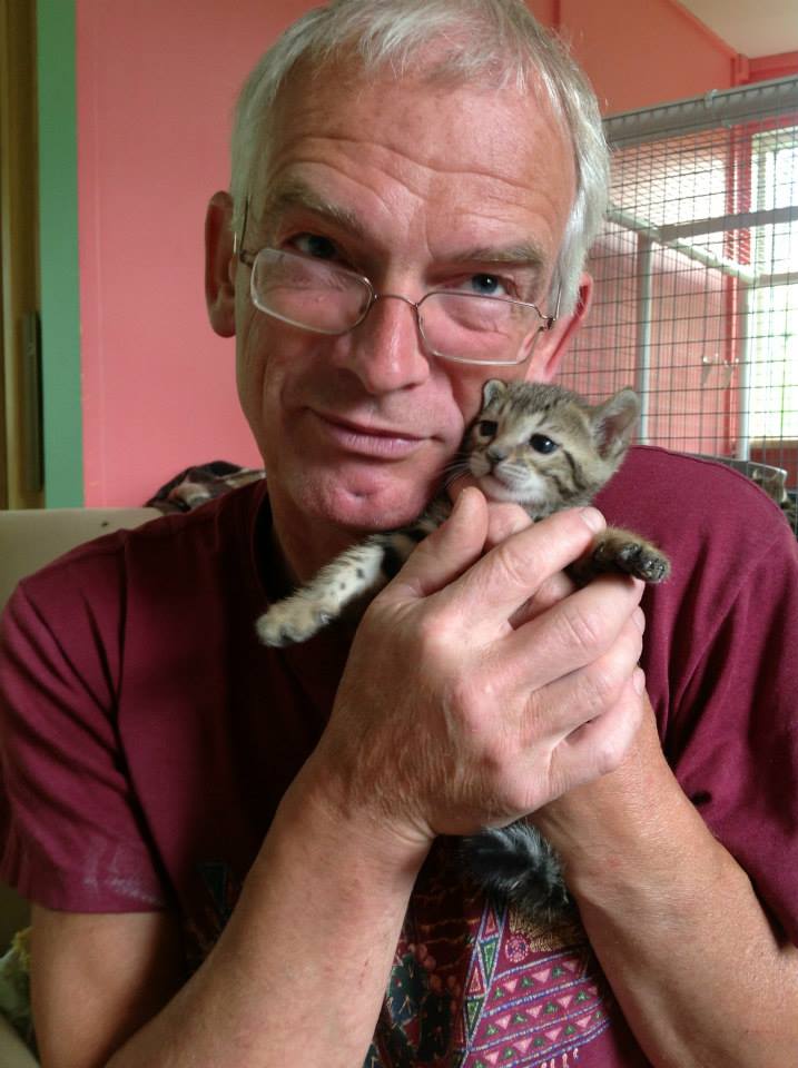 Cat Burglar Caught! Cats Reunited With Owner