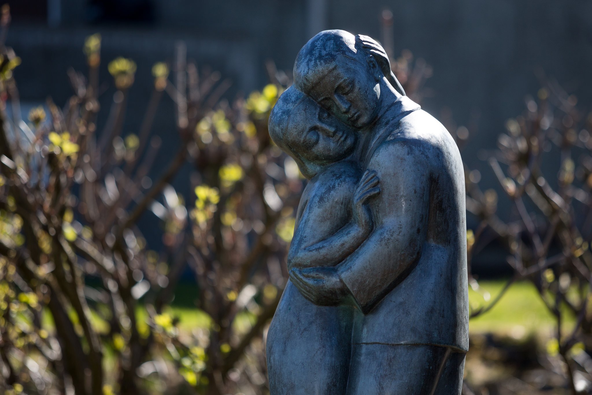 Interest In Polyamorous Relationships Increases Among Icelanders