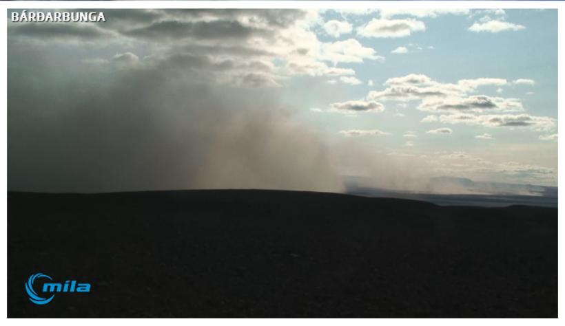 Scientists Disagree With Met Office, Say No Eruption