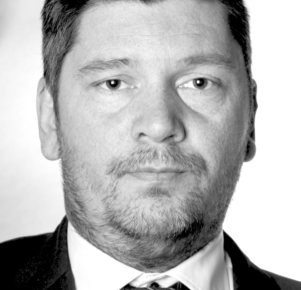 Alþingi Members’ Wages Too Low, Warns Vice Member