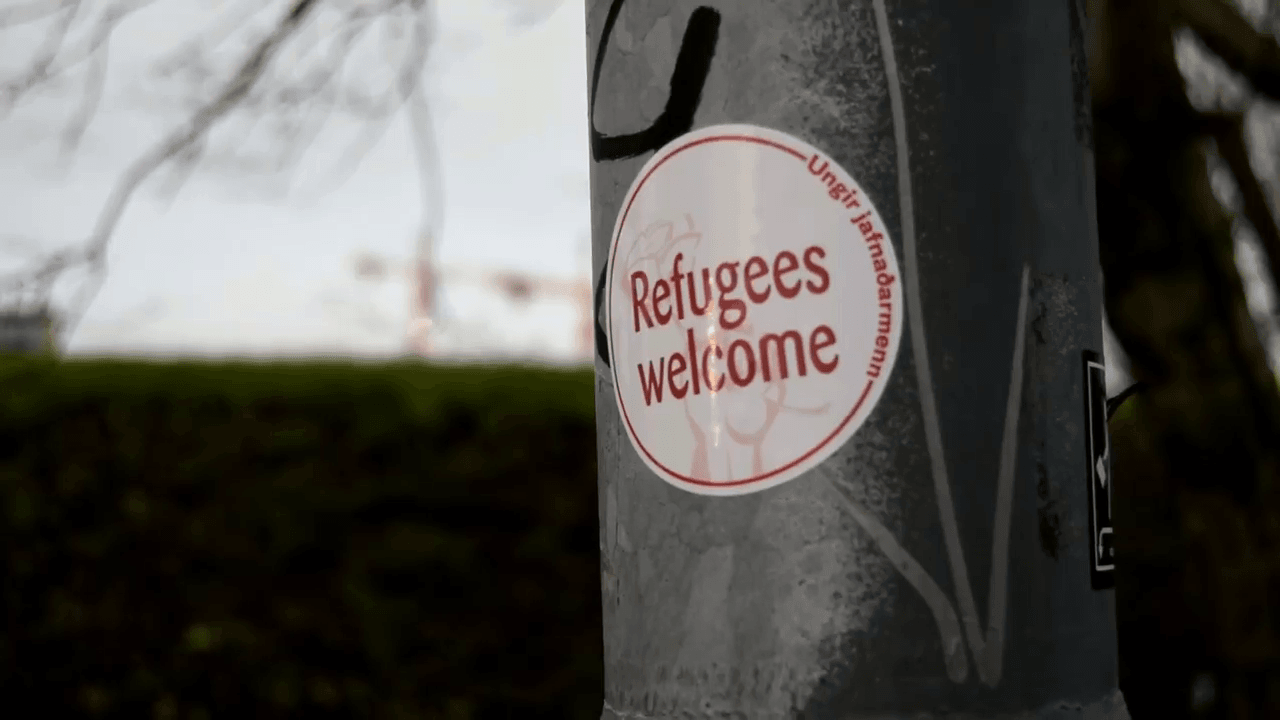 VIDEO: Young Social Democrats Stage Pro-Refugee Demonstration In Iceland